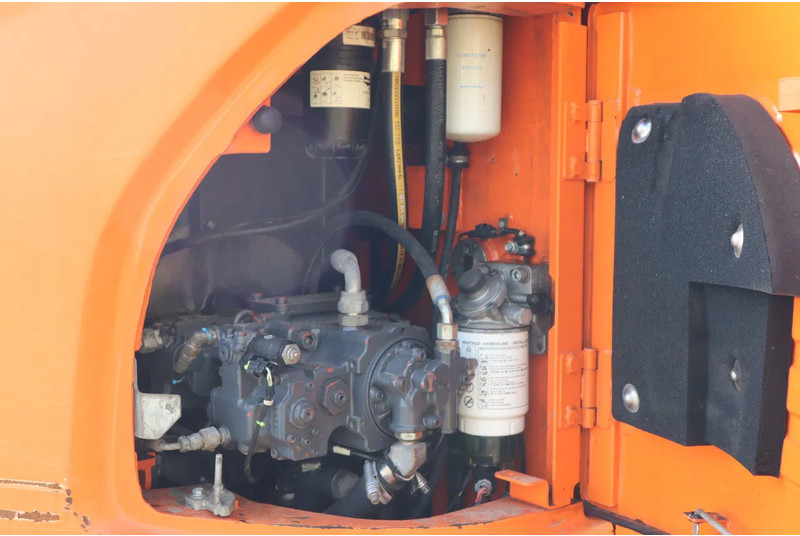 Crawler excavator Doosan DX140LCR-3 | DX 140 LCR-3 | TILT ROTATOR | BUCKET | DOZERBLADE: picture 15 Crawler excavator Doosan DX140LCR-3 | DX 140 LCR-3 | TILT ROTATOR | BUCKET | DOZERBLADE: picture 15