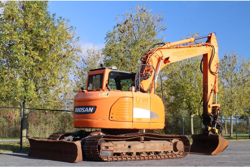 Crawler excavator Doosan DX140LCR-3 | DX 140 LCR-3 | TILT ROTATOR | BUCKET | DOZERBLADE: picture 6 Crawler excavator Doosan DX140LCR-3 | DX 140 LCR-3 | TILT ROTATOR | BUCKET | DOZERBLADE: picture 6