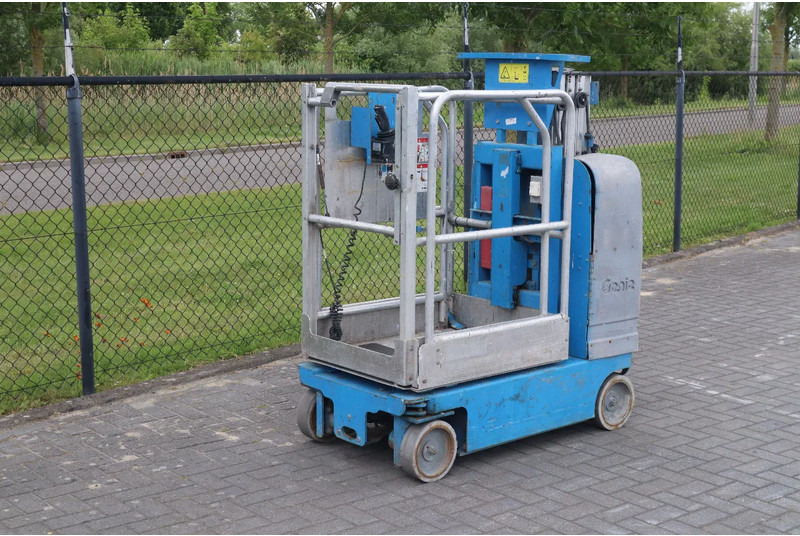 Genie GR-12 | 5.45 METER | 227 KG | MULTIPLE UNITS - Aerial platform: picture 2 Genie GR-12 | 5.45 METER | 227 KG | MULTIPLE UNITS - Aerial platform: picture 2