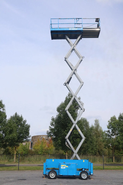 Genie GS-4069 RT | DIESEL | 14 METER - Scissor lift: picture 4 Genie GS-4069 RT | DIESEL | 14 METER - Scissor lift: picture 4