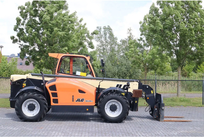 JLG 3614 RS | HYDR. FORKS | BUCKET | LOW HOURS - Telescopic handler: picture 4 JLG 3614 RS | HYDR. FORKS | BUCKET | LOW HOURS - Telescopic handler: picture 4