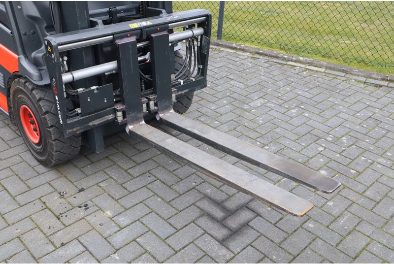 Electric forklift Linde E25 R-01 ROADSTER | DEMO | SIDESHIFT | FORK SPREADERS: picture 8
