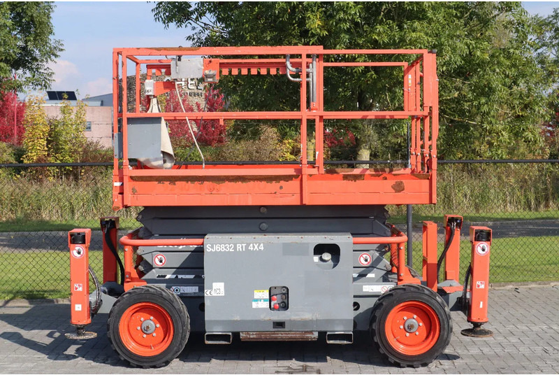 Skyjack SJ6832 RT | 12 METER | 454 KG - Scissor lift: picture 4 Skyjack SJ6832 RT | 12 METER | 454 KG - Scissor lift: picture 4
