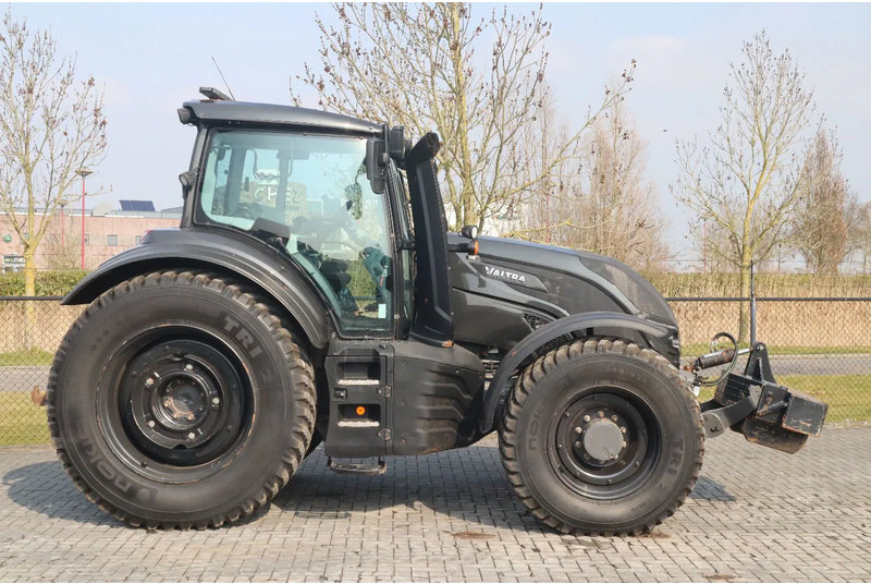 Valtra T234 D UNLIMITED | FRONT PTO | 53 KM/H | FULL OPTION - Farm tractor: picture 4 Valtra T234 D UNLIMITED | FRONT PTO | 53 KM/H | FULL OPTION - Farm tractor: picture 4
