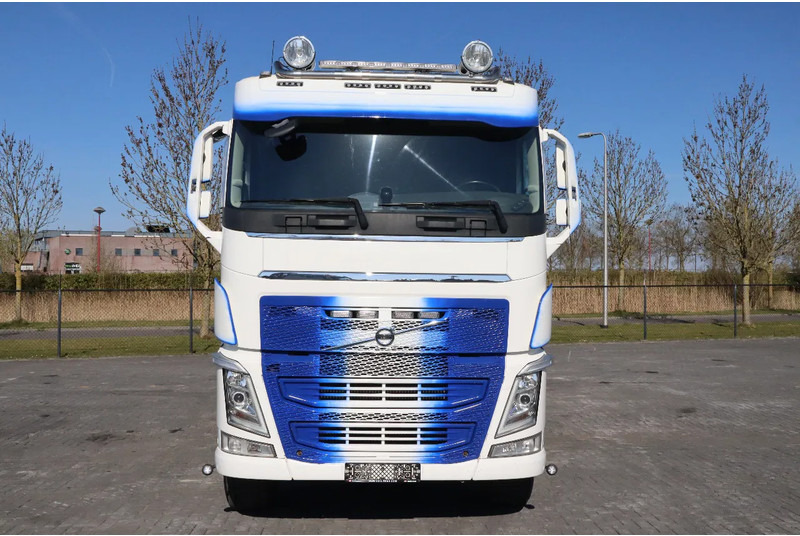 Volvo FH 540 | 8X4 | TANDEMLIFT | RETARDER | BIG AXLES | EURO 6 - Tipper: picture 2 Volvo FH 540 | 8X4 | TANDEMLIFT | RETARDER | BIG AXLES | EURO 6 - Tipper: picture 2