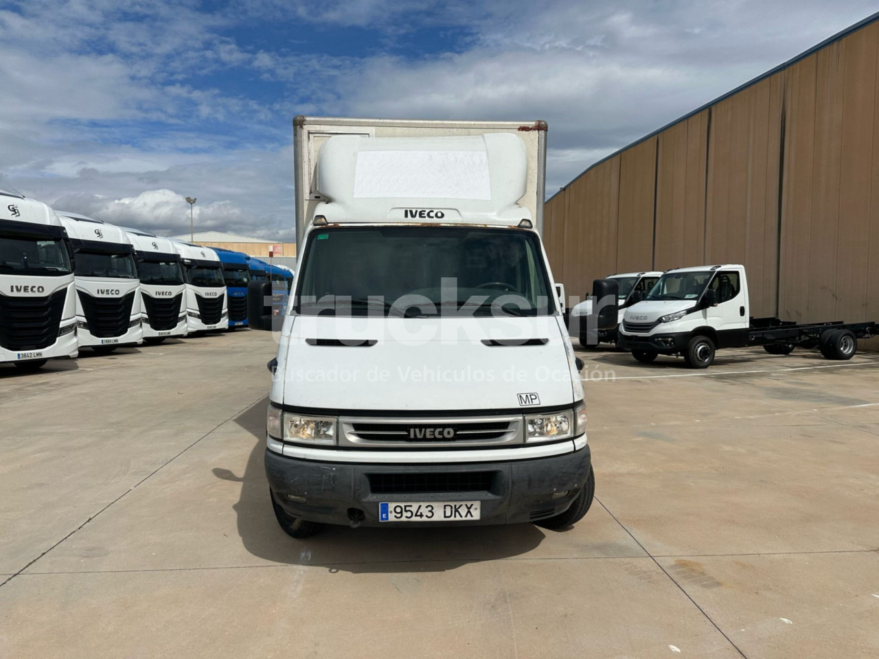 IVECO 35C14 - Closed box van: picture 3 IVECO 35C14 - Closed box van: picture 3