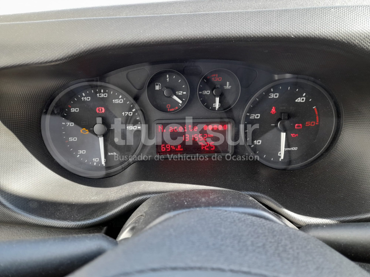 Closed box van IVECO DAILY 35S16: picture 7