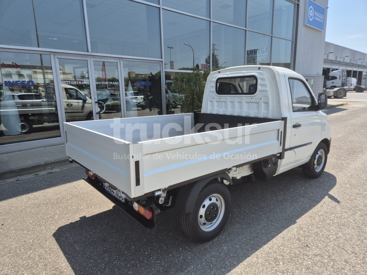 IVECO PIAGGIO PORTER 1.5I LONG RANGE - Open body delivery van: picture 3 IVECO PIAGGIO PORTER 1.5I LONG RANGE - Open body delivery van: picture 3