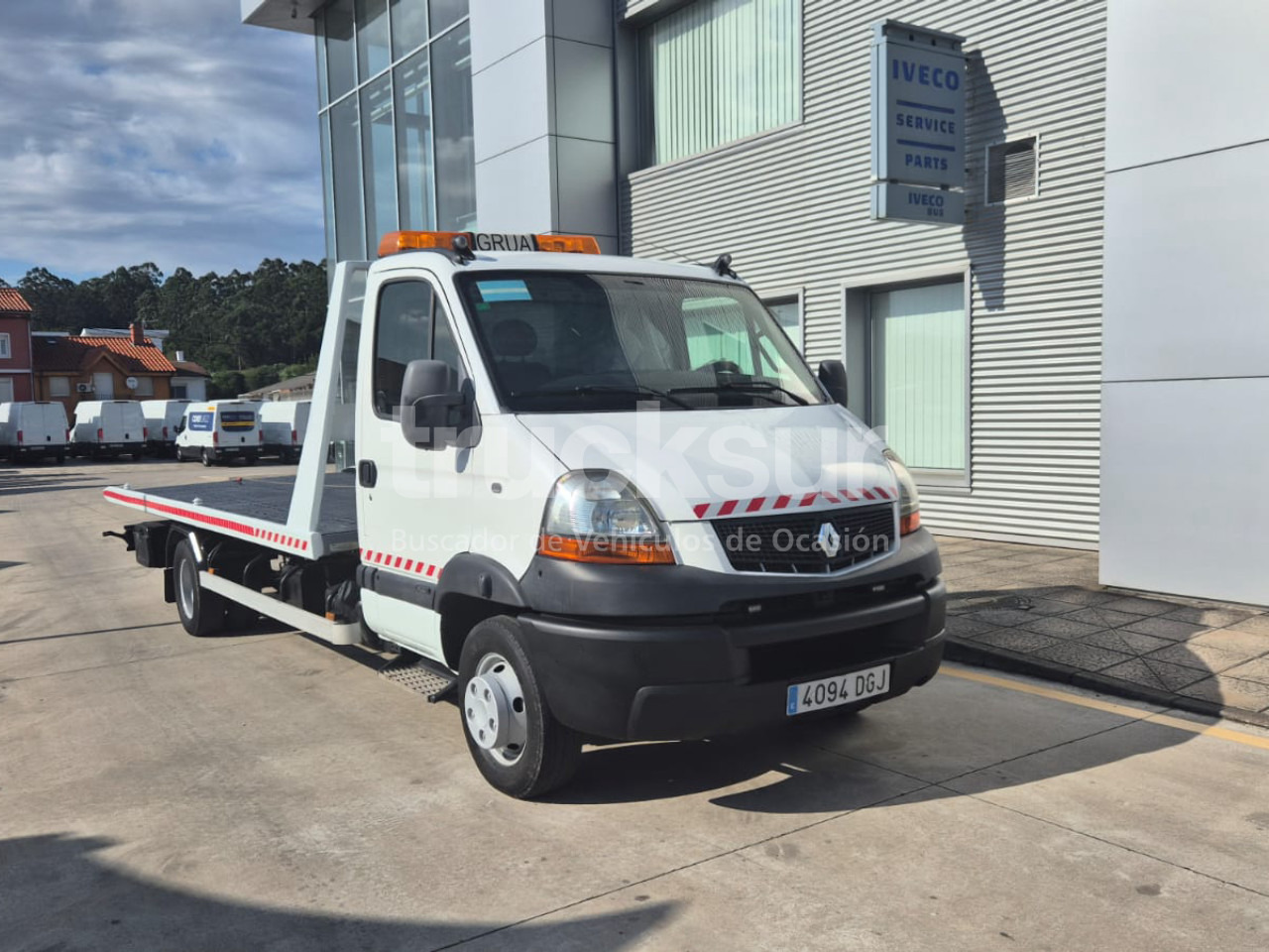 RENAULT MASTER - Tow truck: picture 2 RENAULT MASTER - Tow truck: picture 2