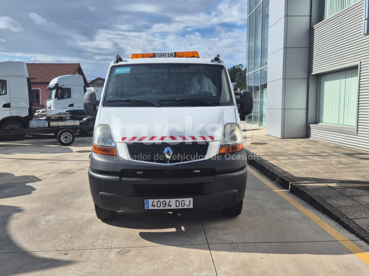RENAULT MASTER - Tow truck: picture 3 RENAULT MASTER - Tow truck: picture 3