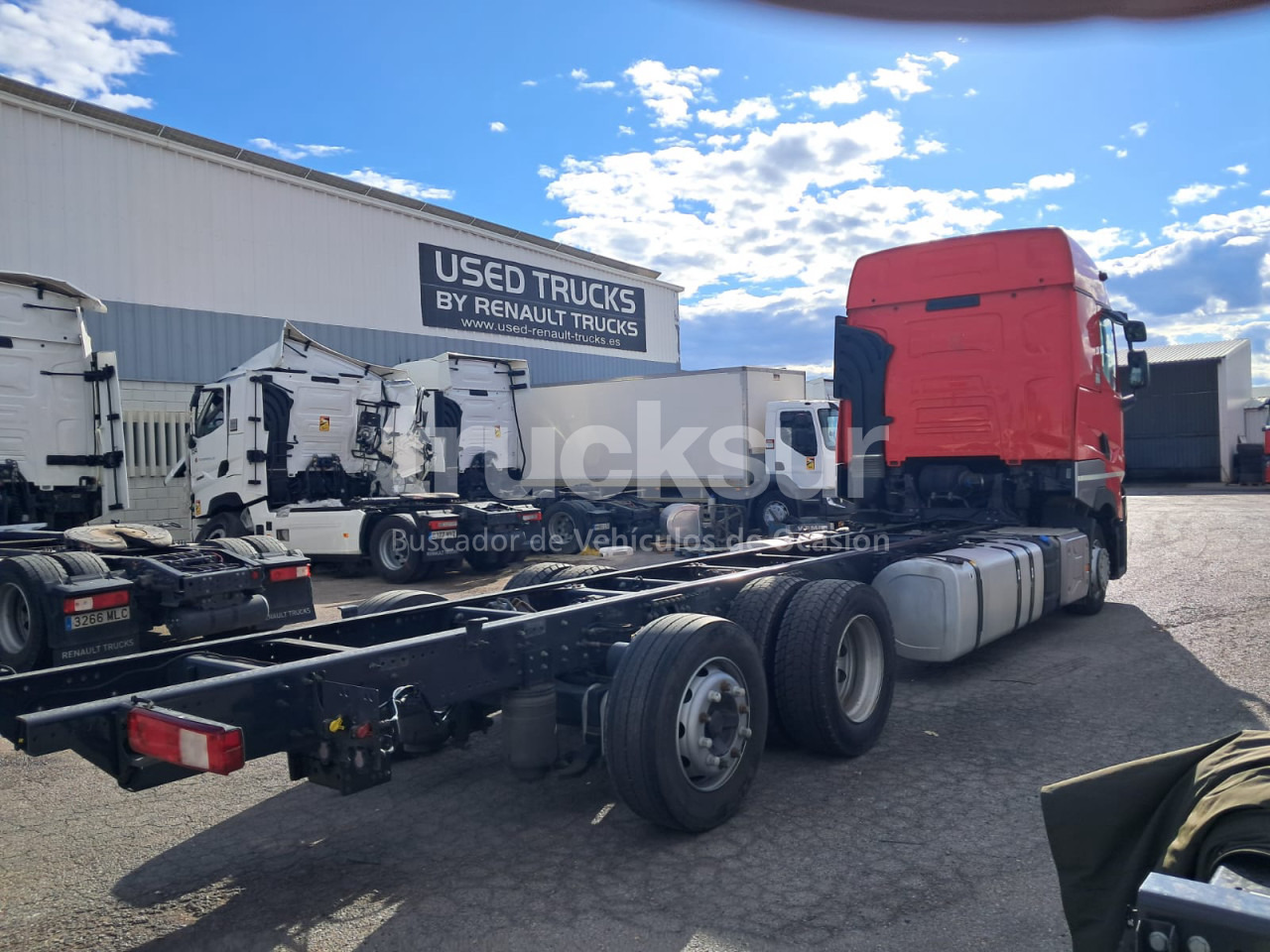 RENAULT T480 HIGH SLEEPER CAB 6X2*4 ejes 6x2*4 - Cab chassis truck: picture 3 RENAULT T480 HIGH SLEEPER CAB 6X2*4 ejes 6x2*4 - Cab chassis truck: picture 3