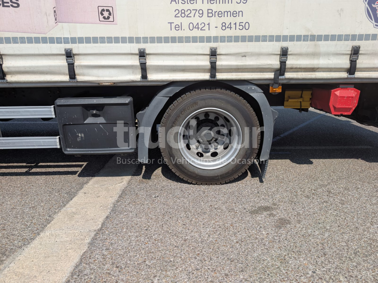 SCANIA G320.18 - Curtain side truck: picture 5 SCANIA G320.18 - Curtain side truck: picture 5