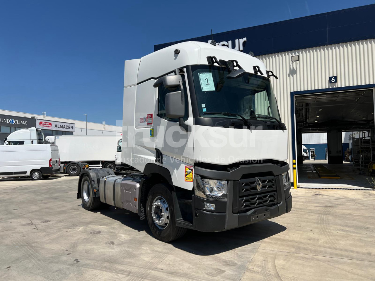 RENAULT C480 - Tractor truck: picture 2 RENAULT C480 - Tractor truck: picture 2