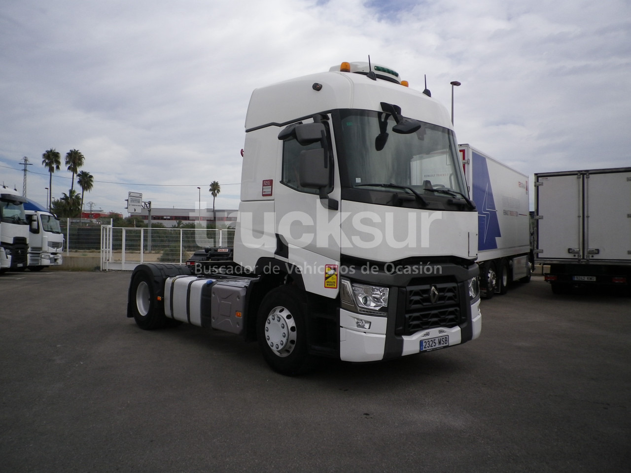 RENAULT T440 SLEEPER CAB - Tractor truck: picture 2 RENAULT T440 SLEEPER CAB - Tractor truck: picture 2