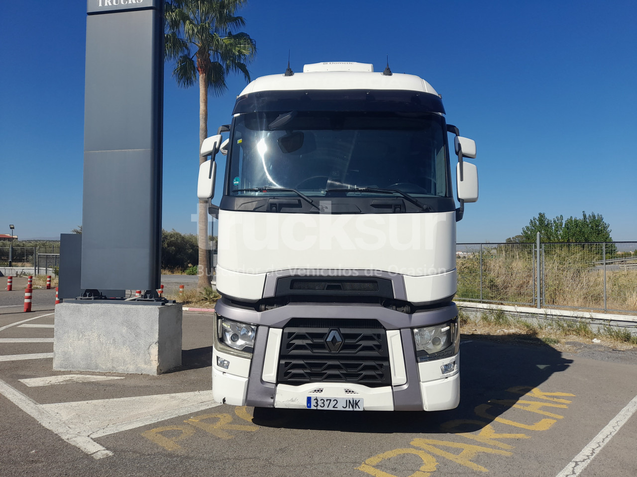 RENAULT T520 HIGH SLEEPER CAB - Tractor truck: picture 3 RENAULT T520 HIGH SLEEPER CAB - Tractor truck: picture 3