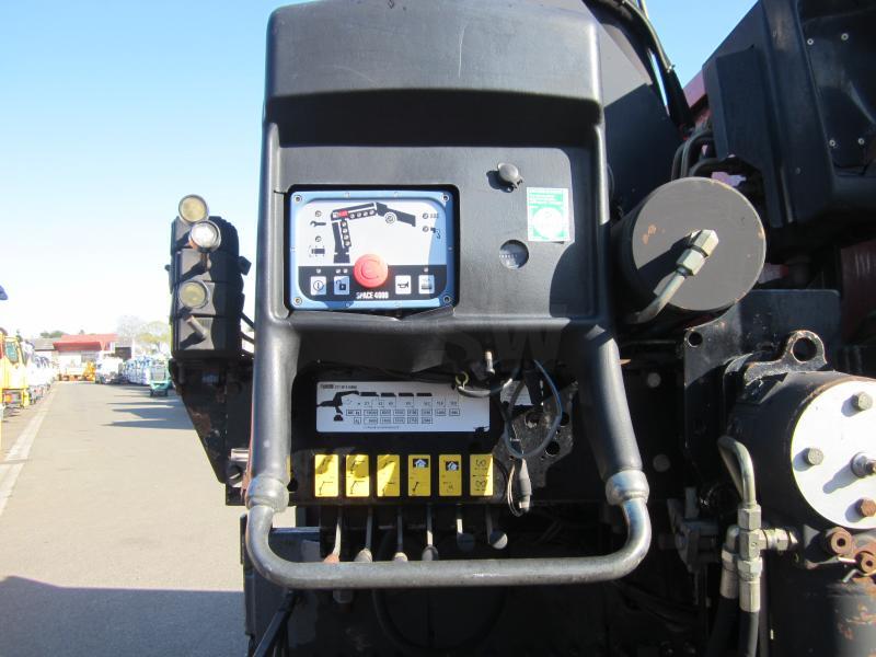 Dropside/ Flatbed truck, Crane truck MAN TGA 26.430: picture 9