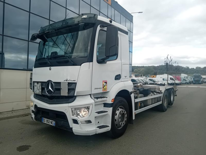 Mercedes Antos 2643 - Hook lift truck: picture 1 Mercedes Antos 2643 - Hook lift truck: picture 1