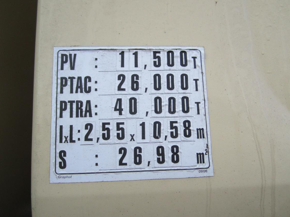 Renault Premium 370 DXI - Curtain side truck: picture 5 Renault Premium 370 DXI - Curtain side truck: picture 5