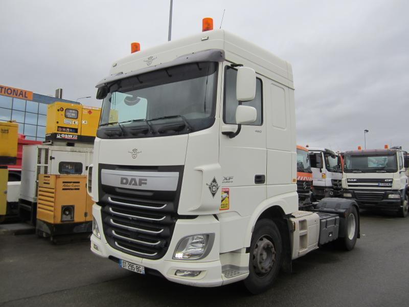 DAF XF105 460 - Tractor truck: picture 1 DAF XF105 460 - Tractor truck: picture 1