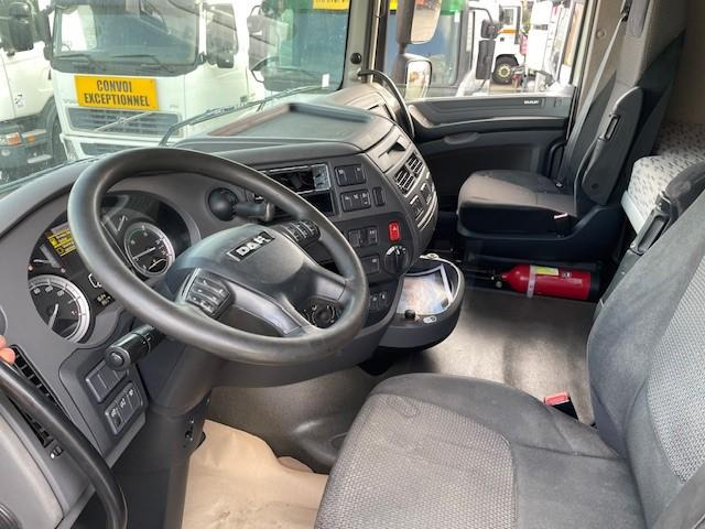 Interior photo 1: Tractor truck DAF XF105 460 Interior photo 1: Tractor truck DAF XF105 460