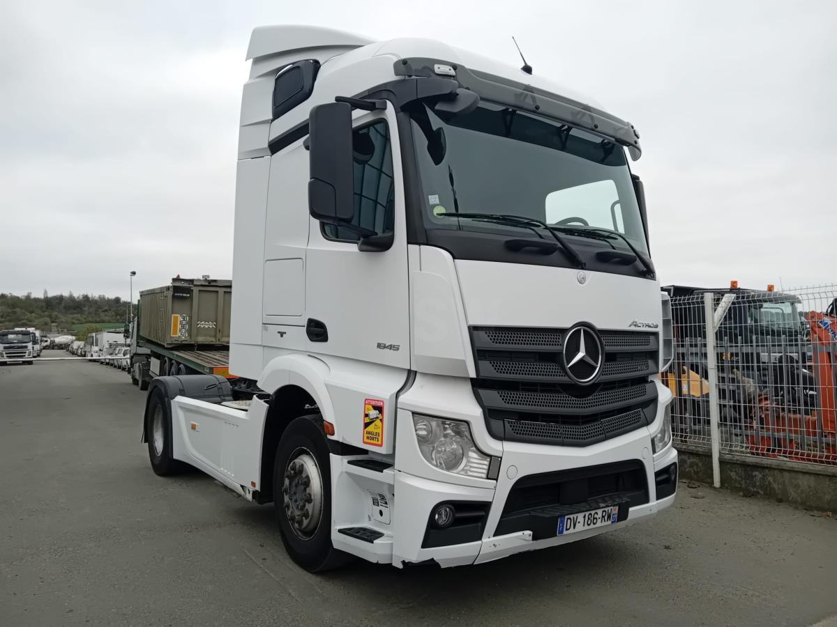 Mercedes Actros 1845 - Tractor truck: picture 1 Mercedes Actros 1845 - Tractor truck: picture 1