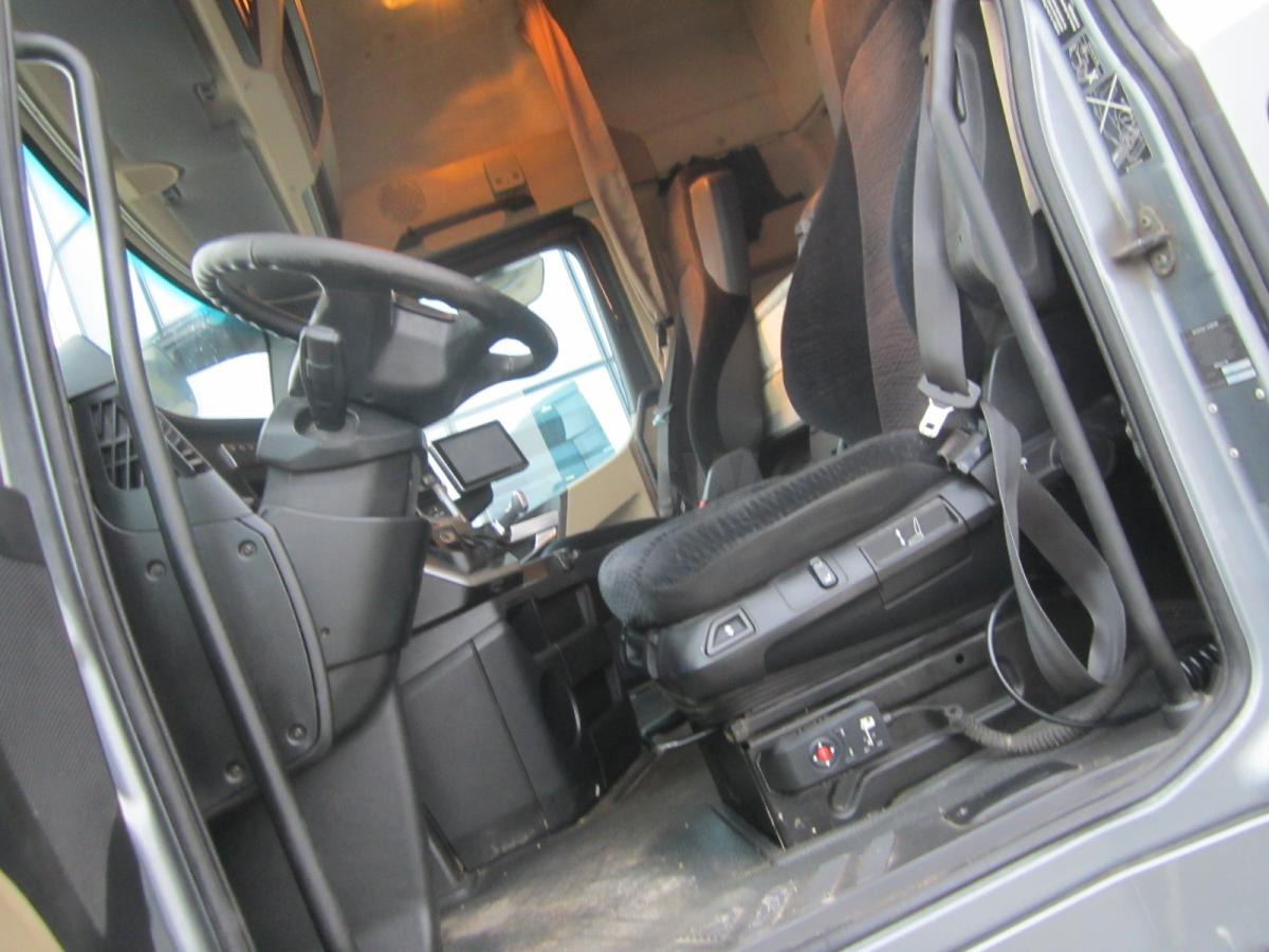 Tractor truck Mercedes Actros 1845: picture 16 Tractor truck Mercedes Actros 1845: picture 16