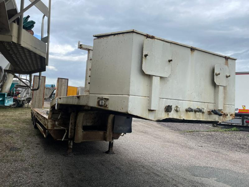 Verem - Low loader semi-trailer: picture 2 Verem - Low loader semi-trailer: picture 2