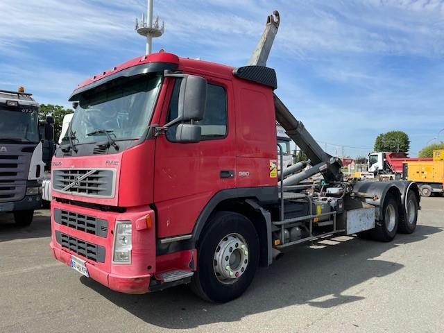Volvo FM 380 - Hook lift truck: picture 1 Volvo FM 380 - Hook lift truck: picture 1