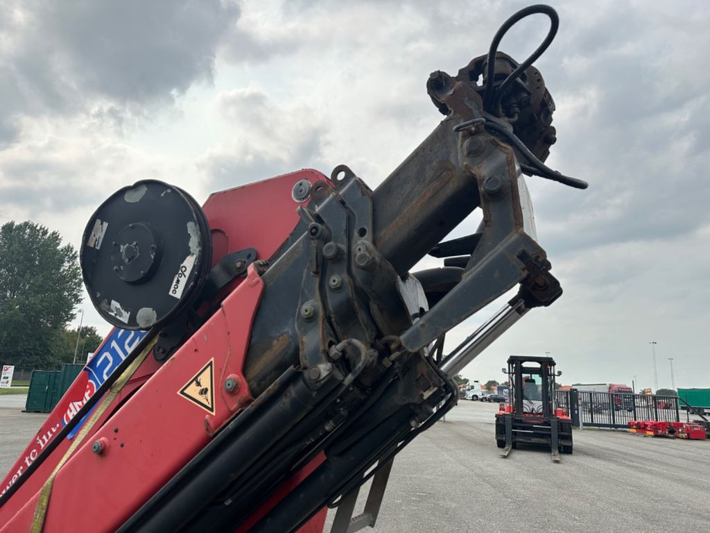 Truck mounted crane HMF 2120 K4 Radio Remote / Crane / Kran: picture 9