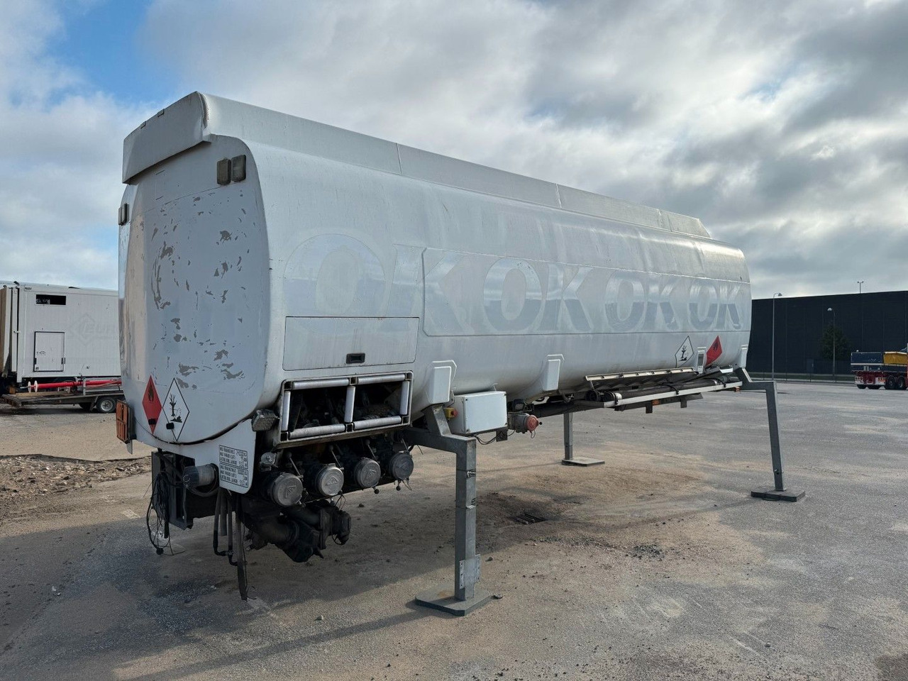 HMK Bilcon 23.800 L ADR Tank - Tanker truck: picture 3 HMK Bilcon 23.800 L ADR Tank - Tanker truck: picture 3