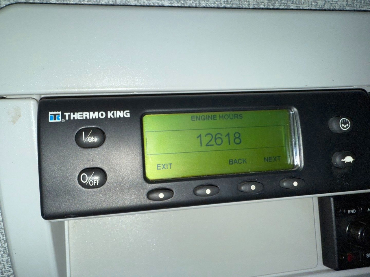 Refrigerator truck Iveco 180E32 Schmitz / Thermo King T-1200R Spectrum Iveco 180E32 Schmitz / Thermo King T-1200R Spectrum: picture 21