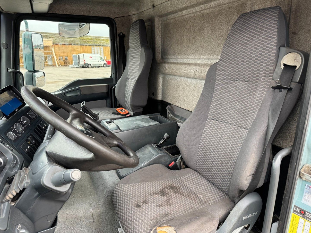 MAN TGL 12.240 4x2 Hvidtved Larsen SLP 5.5 - Vacuum truck: picture 5 MAN TGL 12.240 4x2 Hvidtved Larsen SLP 5.5 - Vacuum truck: picture 5