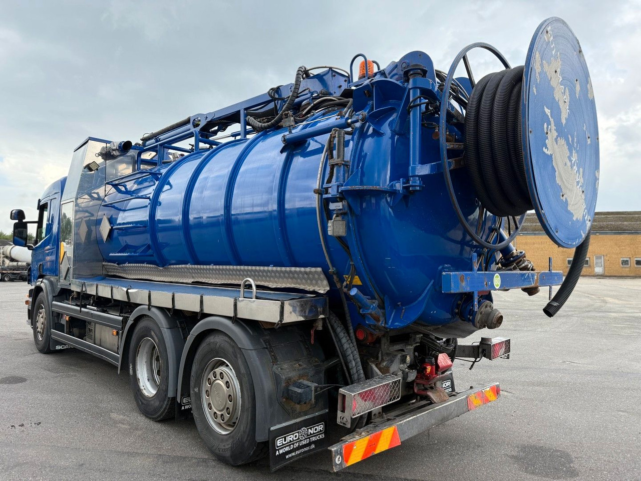 Scania 6x2*4 Eur-Mark PKI 12.1A Stainless Euro 5 - Vacuum truck: picture 4 Scania 6x2*4 Eur-Mark PKI 12.1A Stainless Euro 5 - Vacuum truck: picture 4