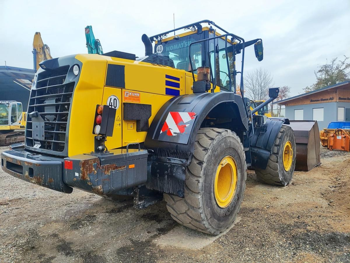 Komatsu WA380-8E0 - Wheel loader: picture 4 Komatsu WA380-8E0 - Wheel loader: picture 4