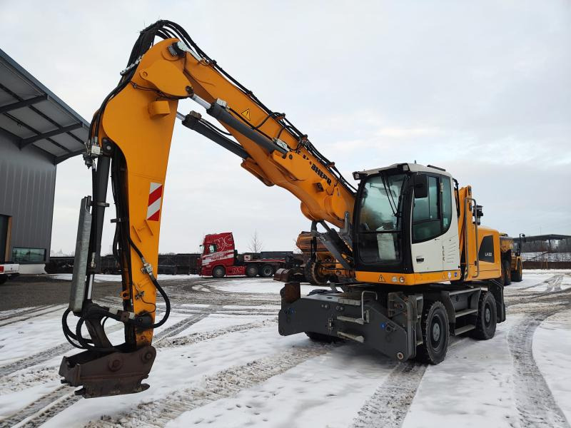 Liebherr LH22 - Waste/ Industry handler: picture 3 Liebherr LH22 - Waste/ Industry handler: picture 3