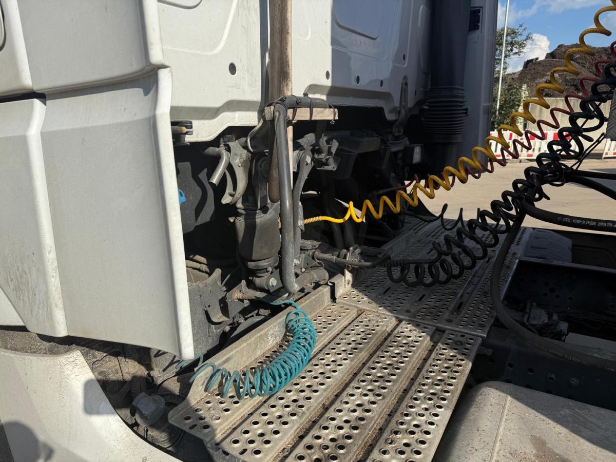 Mercedes Actros 1851 - Tractor truck: picture 3 Mercedes Actros 1851 - Tractor truck: picture 3