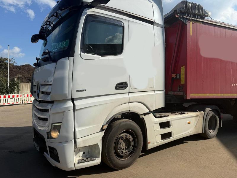 Mercedes Actros 1851 - Tractor truck: picture 2 Mercedes Actros 1851 - Tractor truck: picture 2