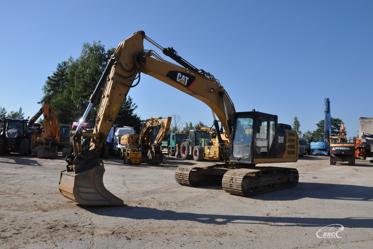 Caterpillar 320 - Crawler excavator: picture 1 Caterpillar 320 - Crawler excavator: picture 1