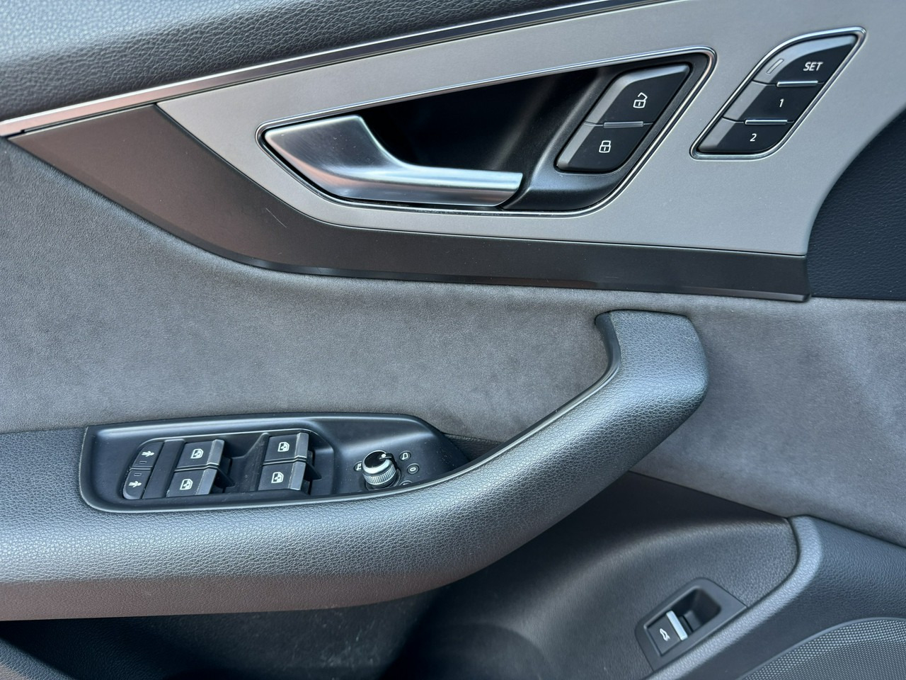 SUV Audi Q7: picture 17