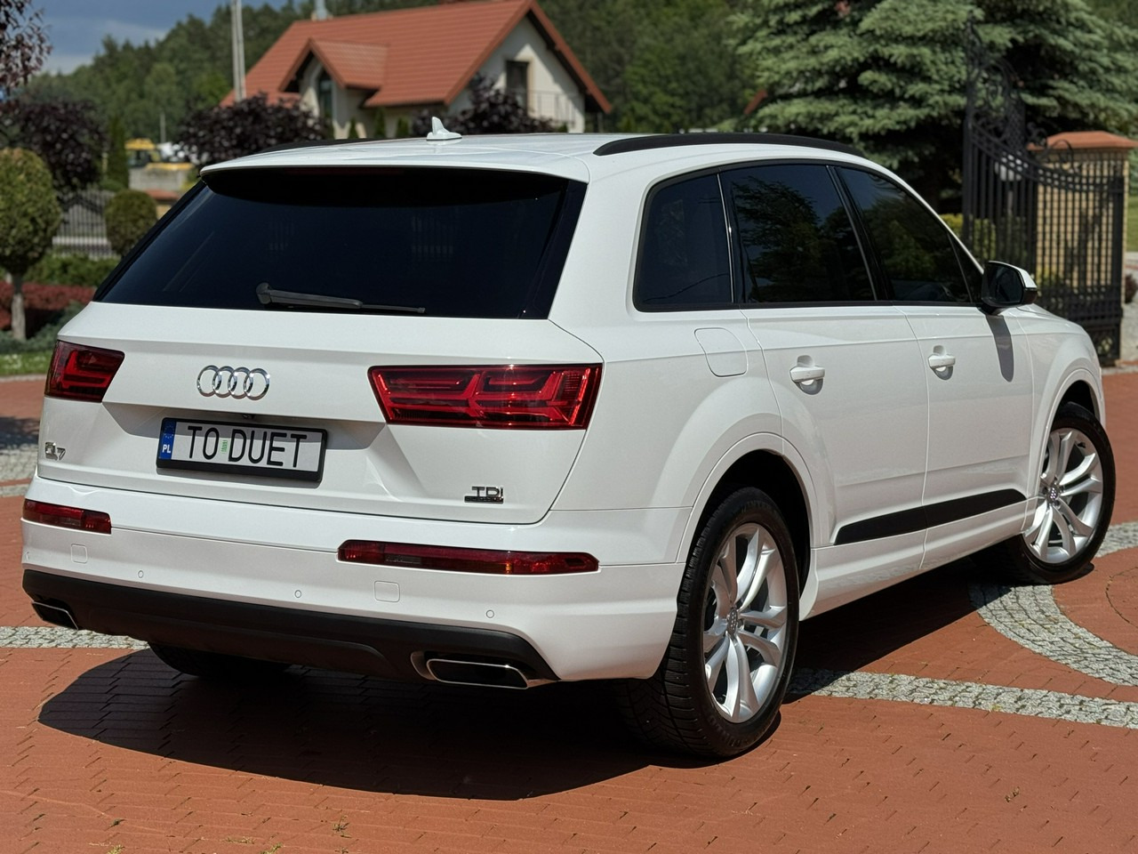 SUV Audi Q7: picture 16