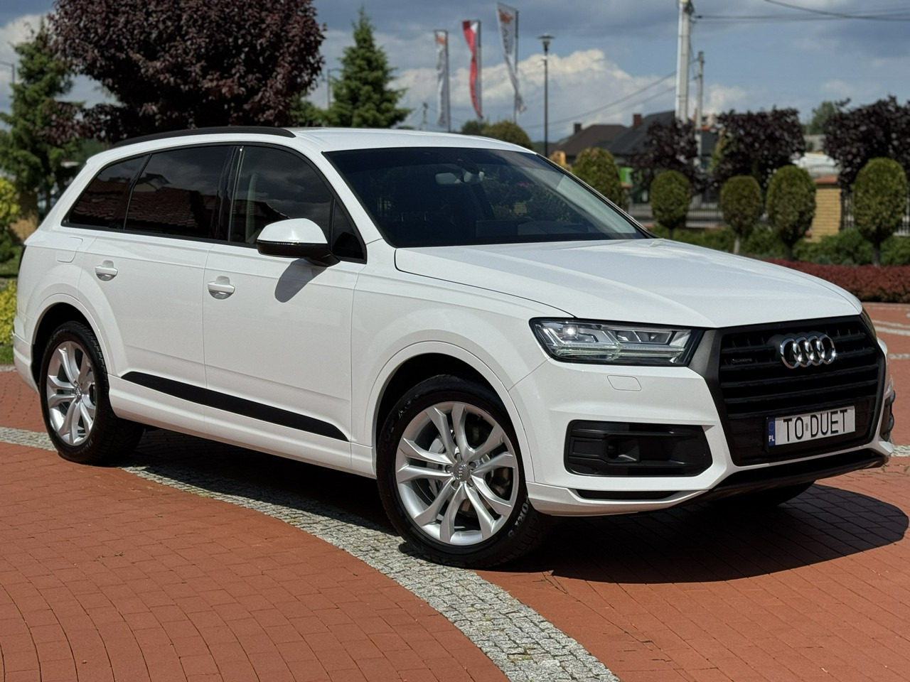 SUV Audi Q7: picture 9