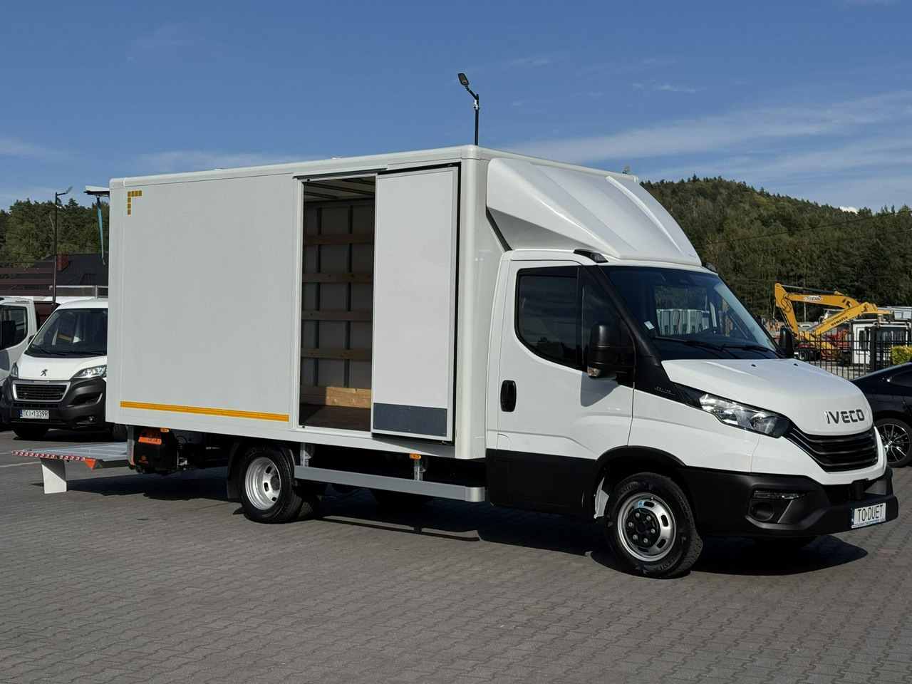 Iveco Daily 35C14 - Closed box van: picture 1 Iveco Daily 35C14 - Closed box van: picture 1