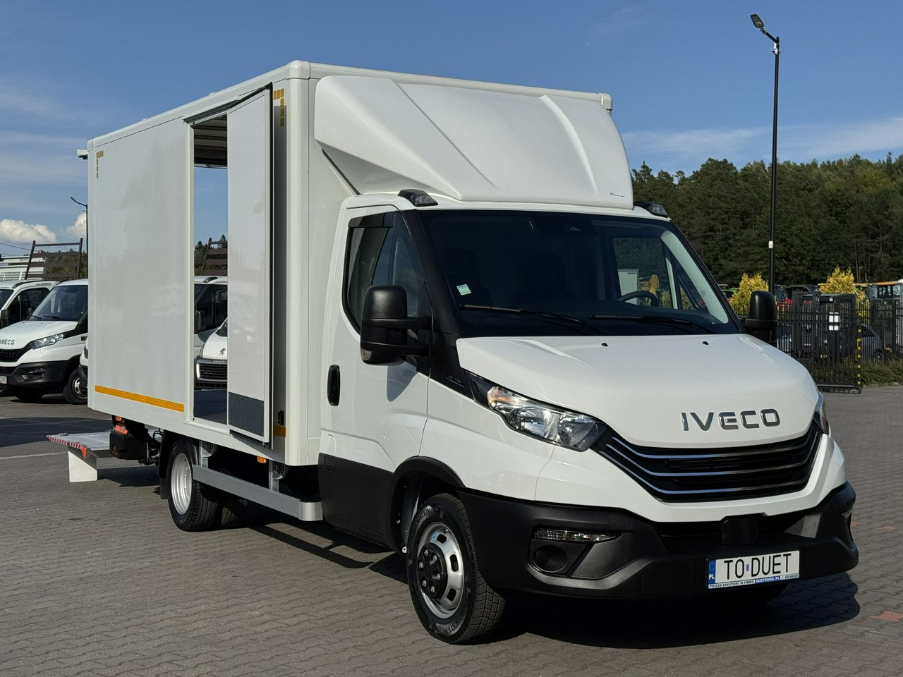 Iveco Daily 35C14 - Closed box van: picture 4 Iveco Daily 35C14 - Closed box van: picture 4