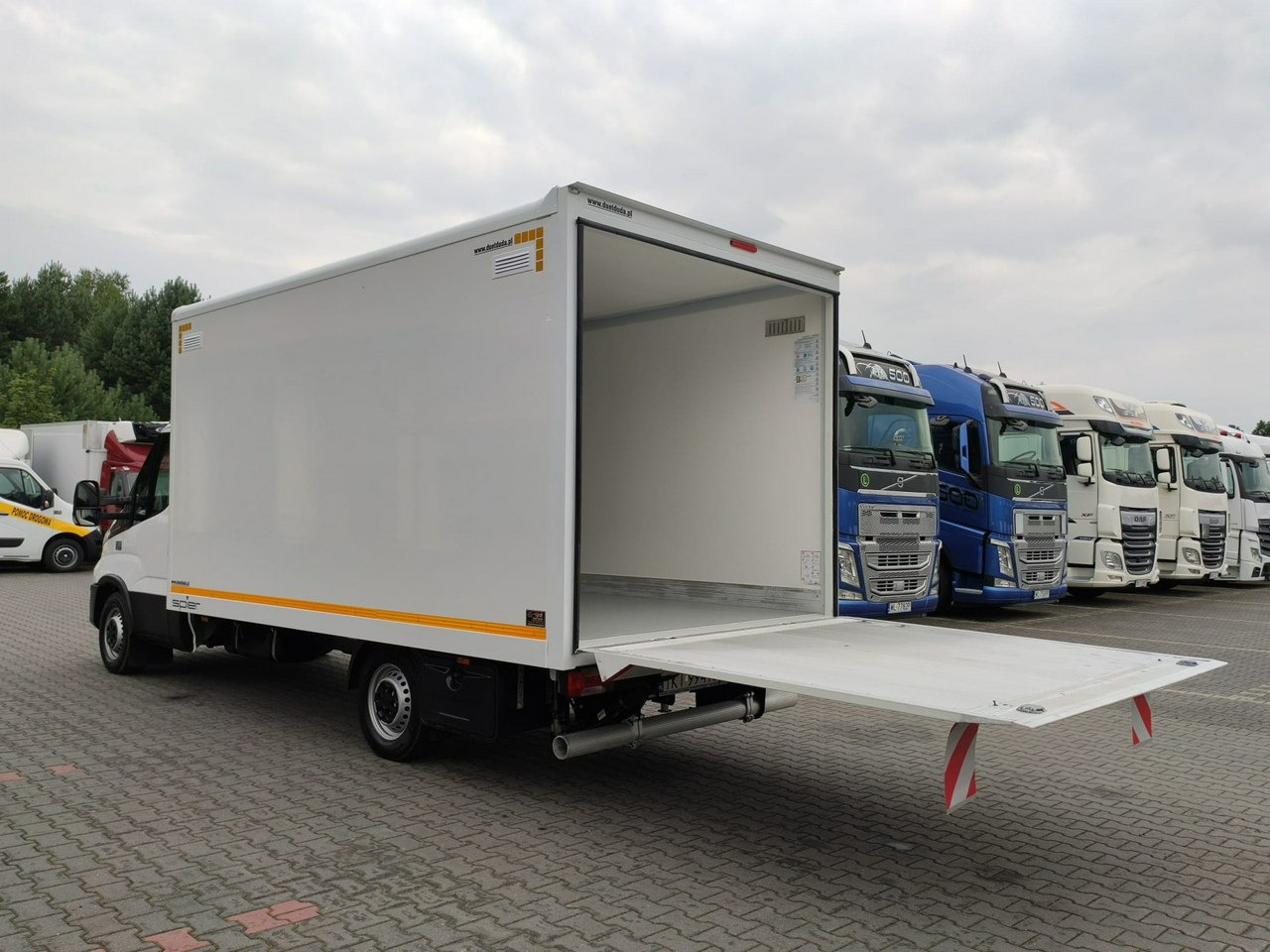 Iveco Daily 35S16S V - Closed box van: picture 4 Iveco Daily 35S16S V - Closed box van: picture 4