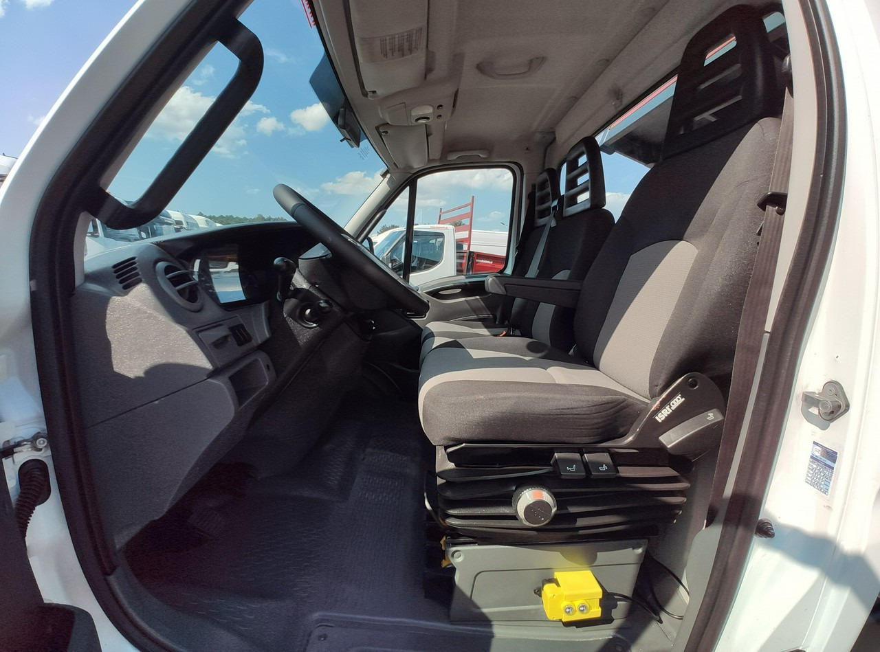 Tipper van Iveco Daily 70C18 V H: picture 25