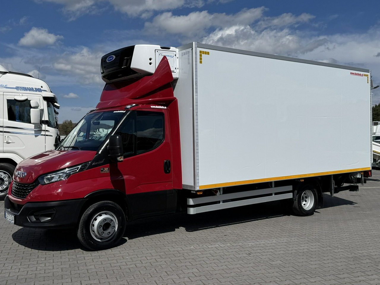 Iveco Daily 72C21 Mroźnia HI-MATIC Ściana Grodziowa Multitemperatura - Refrigerated delivery van: picture 2 Iveco Daily 72C21 Mroźnia HI-MATIC Ściana Grodziowa Multitemperatura - Refrigerated delivery van: picture 2
