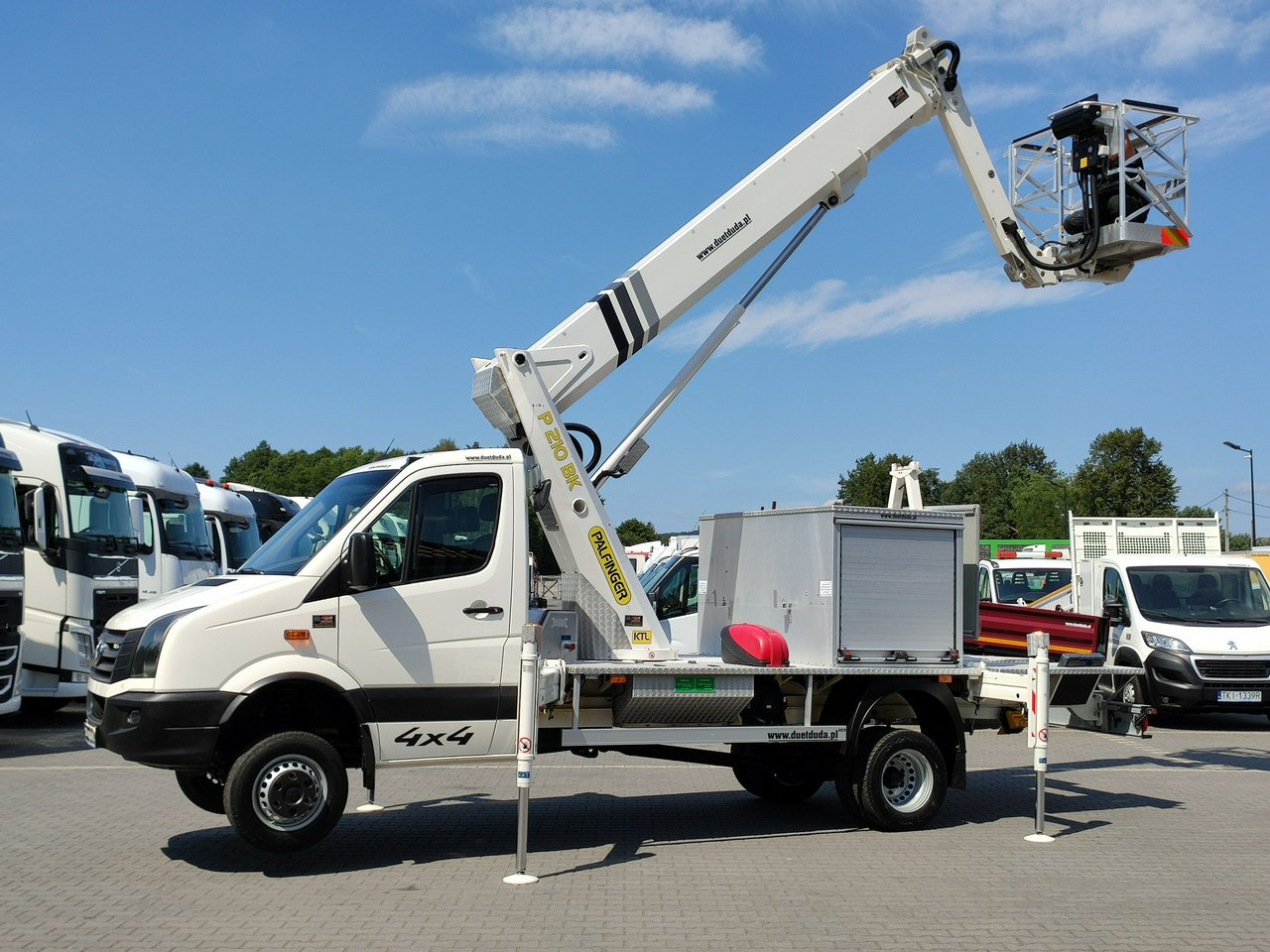 Iveco Volkswagen Crafter 4x4 Zwyżka 21m Palfinger P210BK JIP-Ogon udt - Truck with aerial platform: picture 2 Iveco Volkswagen Crafter 4x4 Zwyżka 21m Palfinger P210BK JIP-Ogon udt - Truck with aerial platform: picture 2