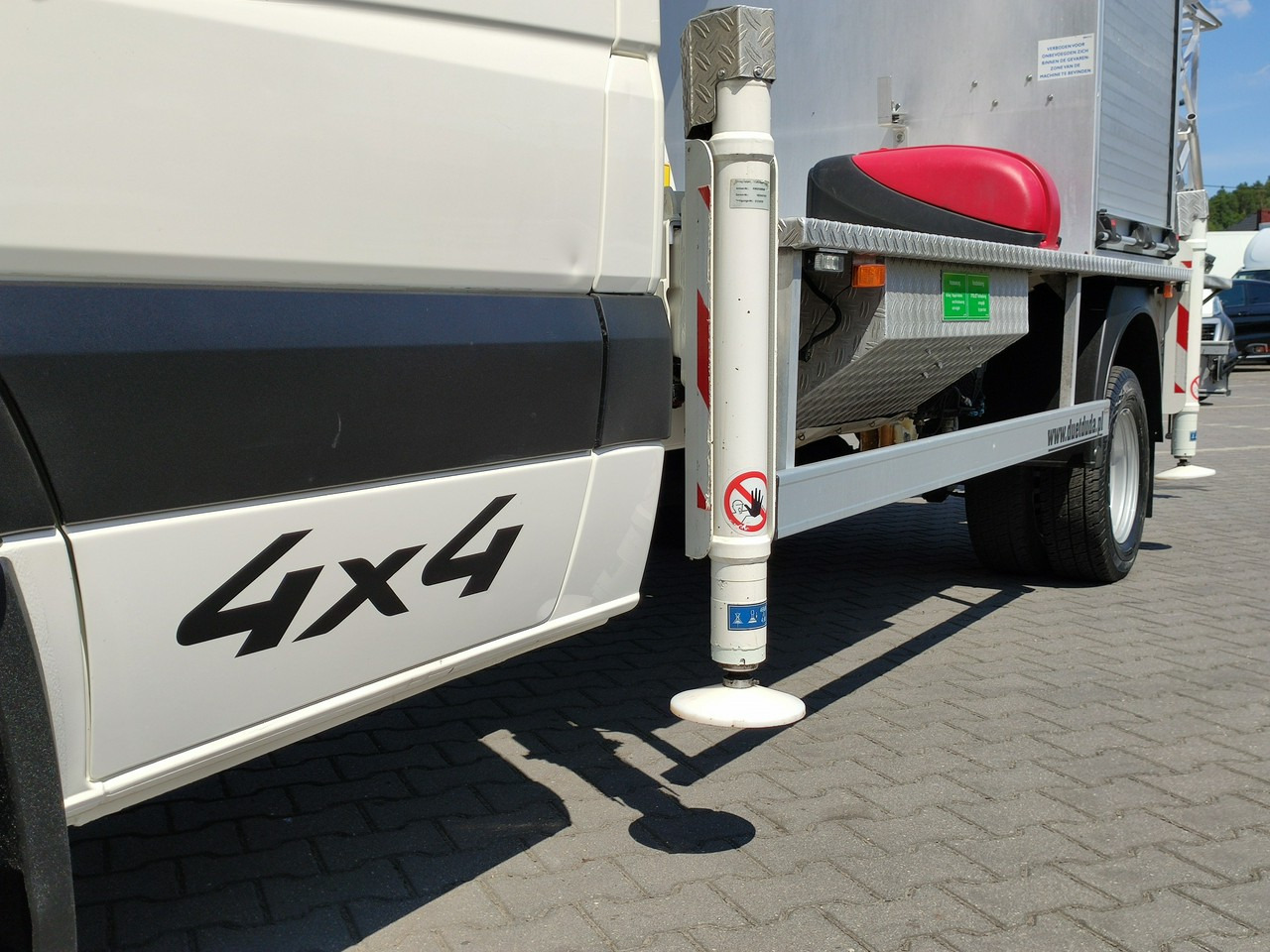 Iveco Volkswagen Crafter 4x4 Zwyżka 21m Palfinger P210BK JIP-Ogon udt - Truck with aerial platform: picture 4 Iveco Volkswagen Crafter 4x4 Zwyżka 21m Palfinger P210BK JIP-Ogon udt - Truck with aerial platform: picture 4