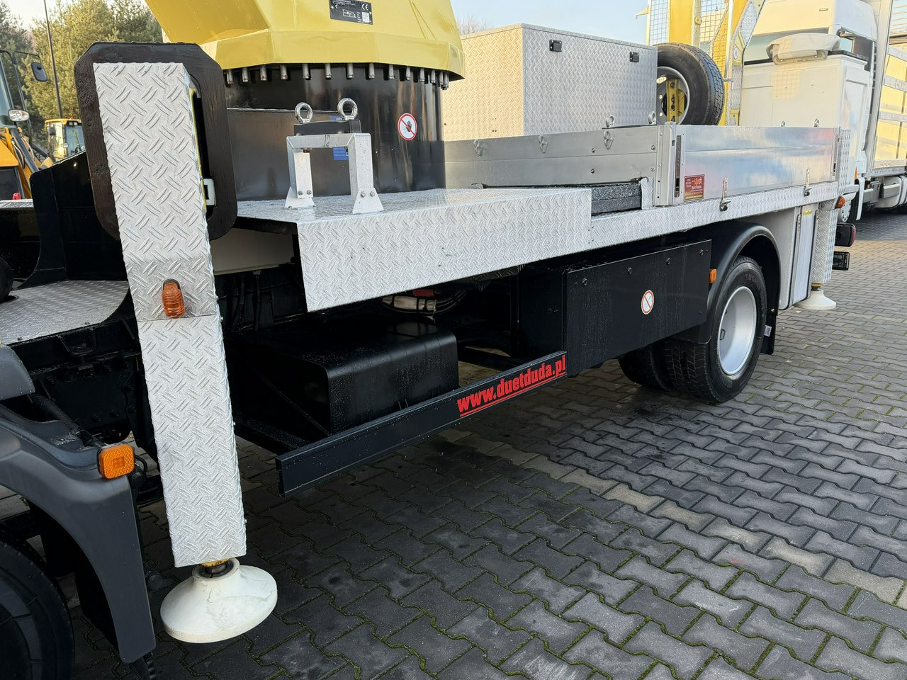 MAN TGL 8.210 Zwyżka WUMAG WT 230 23m w bok 18m podnośnik - Truck with aerial platform: picture 5 MAN TGL 8.210 Zwyżka WUMAG WT 230 23m w bok 18m podnośnik - Truck with aerial platform: picture 5