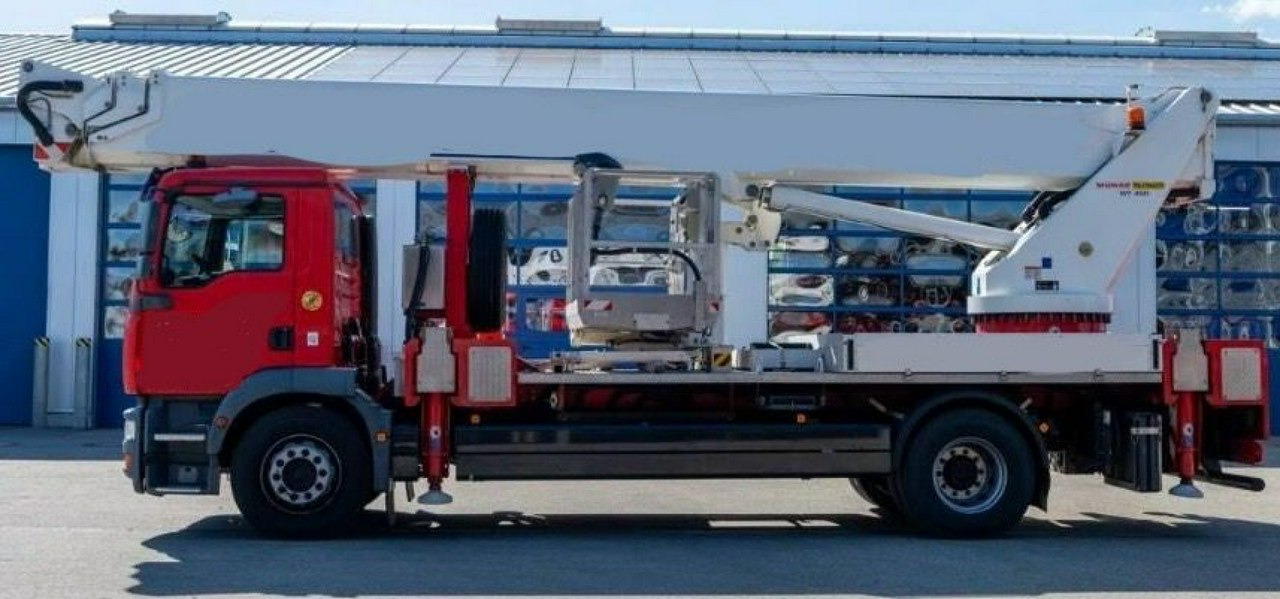 MAN TGM 18.280 Zwyżka WUMAG WT 450 Podnośnik Koszowy - Truck with aerial platform: picture 1 MAN TGM 18.280 Zwyżka WUMAG WT 450 Podnośnik Koszowy - Truck with aerial platform: picture 1